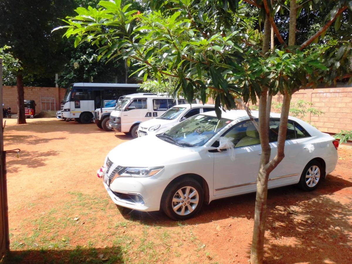 Hotel Honey Tree Polonnaruwa Exterior foto