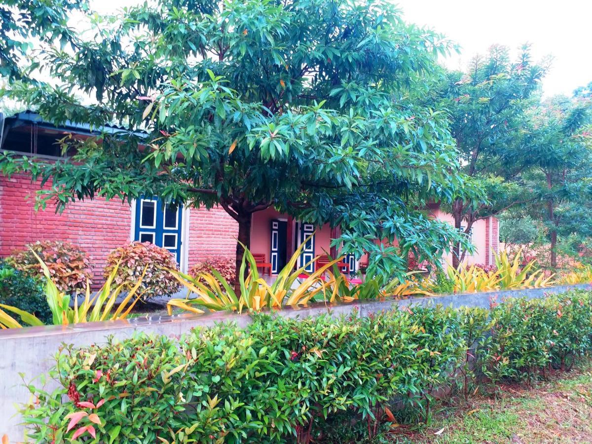 Hotel Honey Tree Polonnaruwa Exterior foto